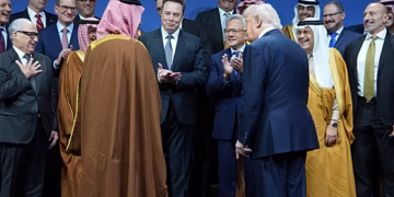 Donald Trump sets sights on solving another war!