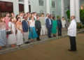 Museveni Hosts Spanish Student Volunteers, Praises Community Work